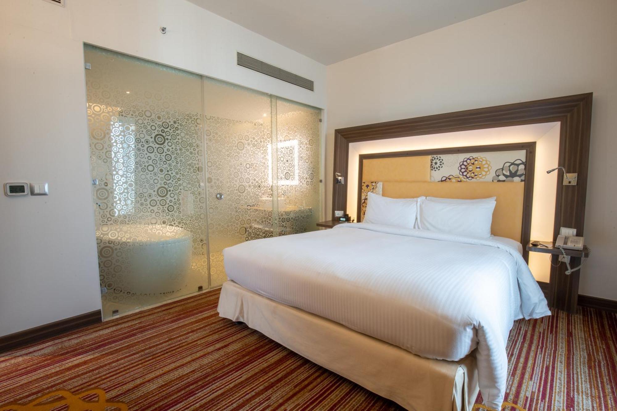 Novotel Pune Viman Nagar Road Zewnętrze zdjęcie
